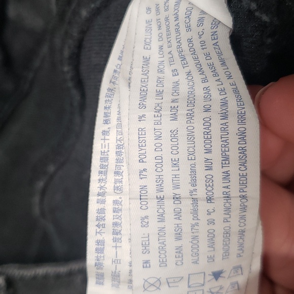 🧑🎄10/10🧑🎄🖤FOREVER 21 BLACK SHORT SIZE 9 🖤 - Picture 6 of 8